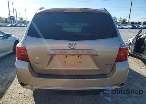 2010 Toyota Highlander z USA, uszkodzony, nr VIN 5TDBK3EH7AS032333